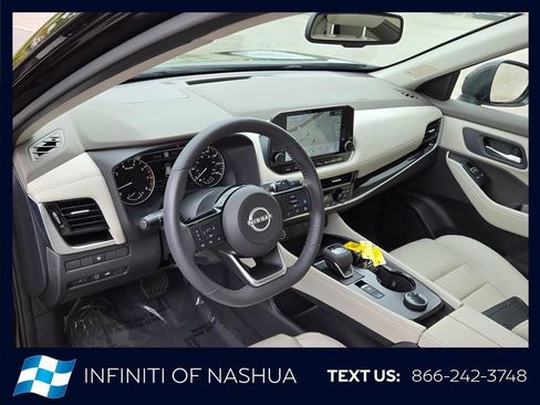 Used 2023 Nissan Rogue SL w/ SL Premium Package AWD/4WD image 5