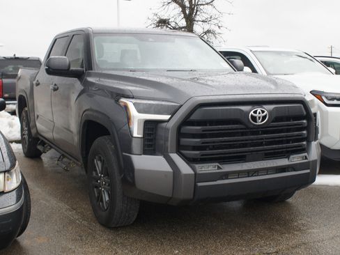 Used 2024 Toyota Tundra SR5 image 3