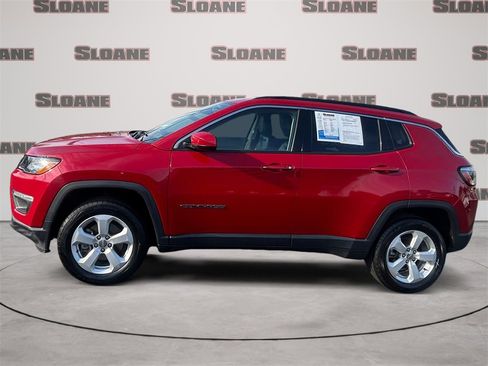 Used 2018 Jeep Compass Latitude w/ Cold Weather Group image 2