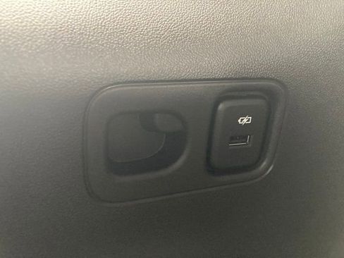 Used 2023 GMC Acadia SLT AWD/4WD image 23