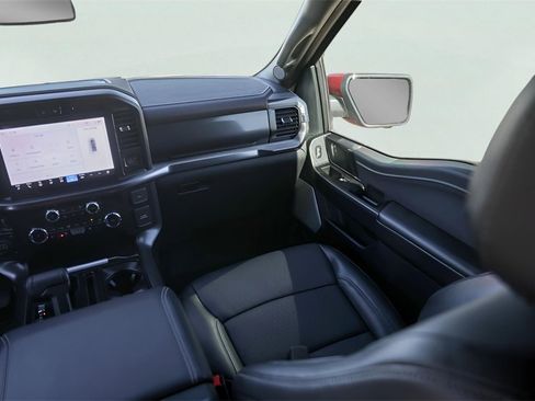 Used 2025 Ford F150 Lariat w/ Equipment Group 502A High image 31