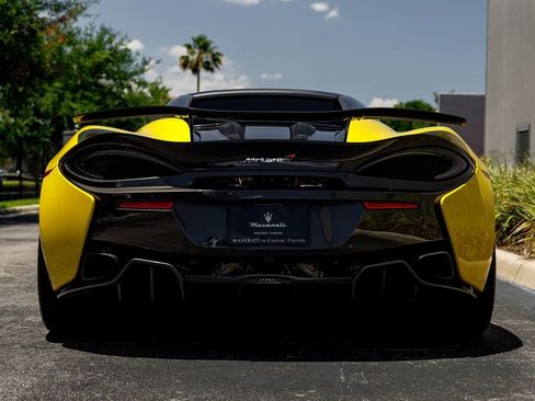 Used 2018 McLaren 570S Spider RWD image 16
