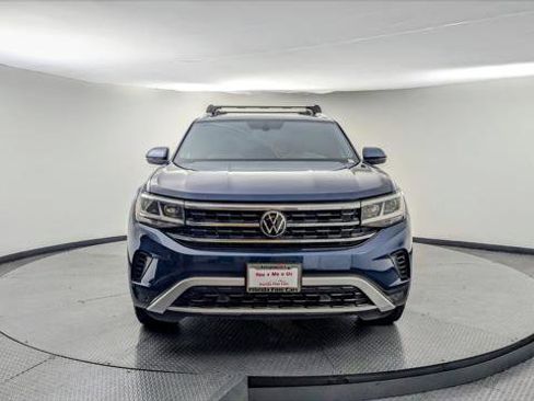 Used 2023 Volkswagen Atlas Cross Sport SE w/ Panoramic Sunroof Package image 11