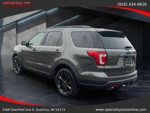 Used 2019 Ford Explorer XLT w/ Equipment Group 202A AWD/4WD image 3