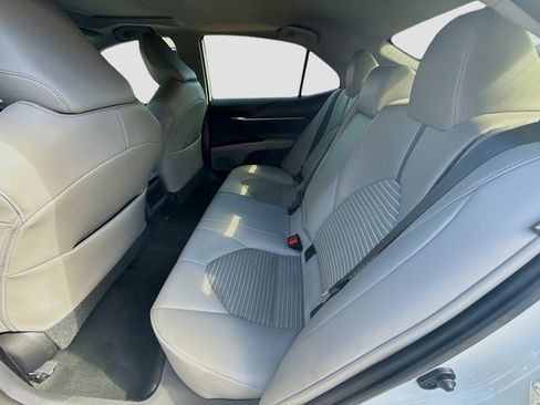 Used 2022 Toyota Camry SE w/ Convenience Package image 22