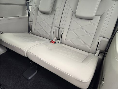 New 2026 Volkswagen Atlas SE image 21