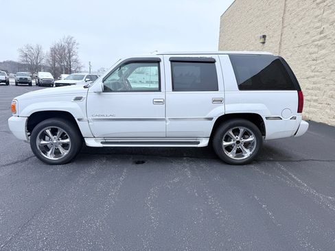 Used 1999 Cadillac Escalade 4WD image 2