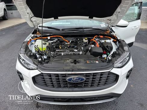 New 2026 Ford Escape SE FWD image 26