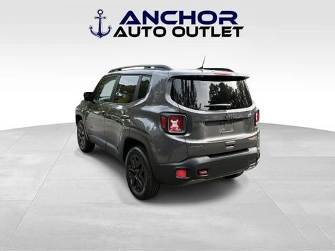 Used 2018 Jeep Renegade Trailhawk image 7