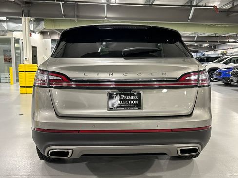 Used 2023 Lincoln Nautilus AWD w/ Premium Package image 3