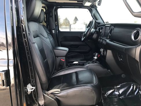 Used 2023 Jeep Wrangler Unlimited Sahara w/ Cold Weather Group image 49