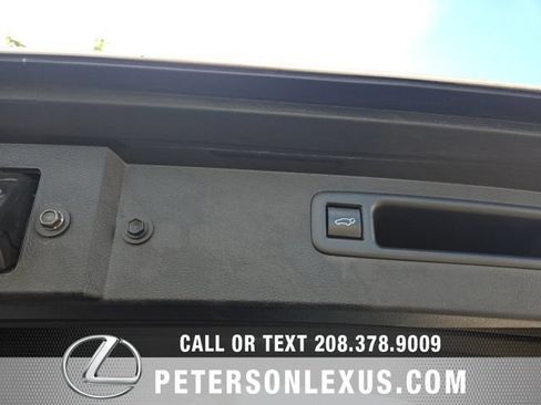 Used 2023 Toyota Highlander XSE AWD/4WD image 22