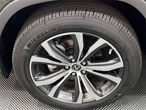 Certified 2020 Lexus RX 450hL AWD w/ Premium Package image 23