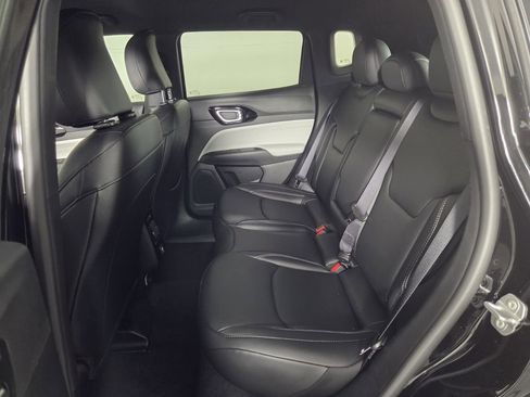 New 2026 Jeep Compass Limited AWD/4WD image 18