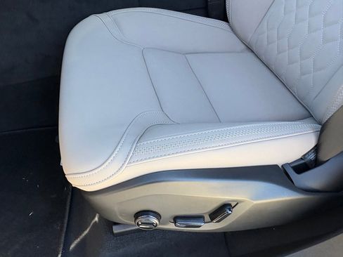 New 2026 Volvo XC60 T8 Plus w/ Protection Package Premier image 21