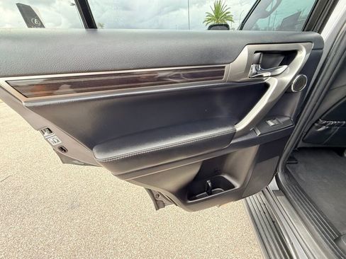 Certified 2022 Lexus GX 460 Premium image 17