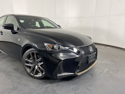 Used 2017 Lexus IS 300 AWD image 2