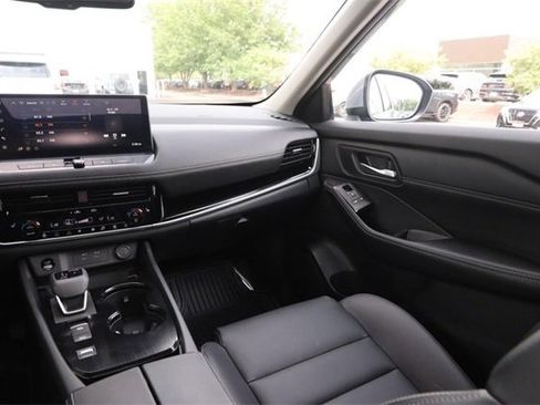 Certified 2024 Nissan Rogue SL w/ SL Premium Package image 25