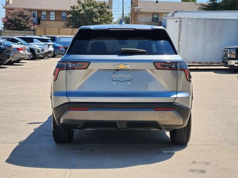 Used 2026 Chevrolet Equinox LT FWD image 13