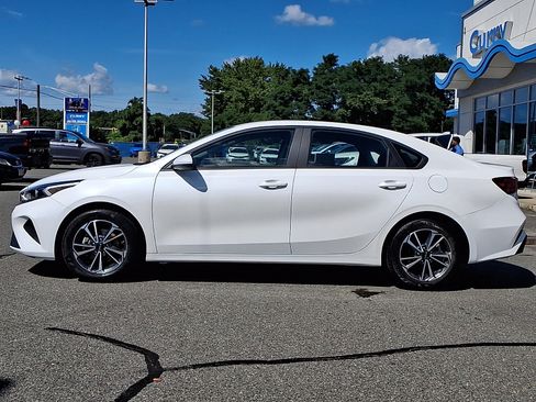 Used 2023 Kia Forte LXS FWD image 7