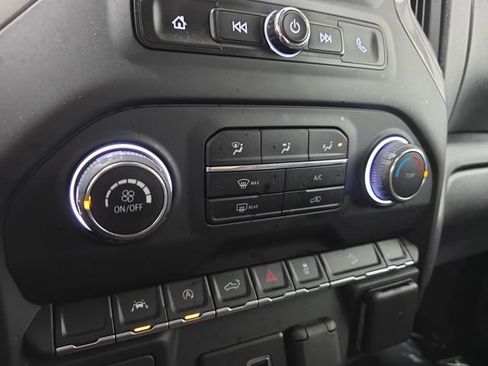 Used 2022 Chevrolet Silverado 1500 Custom Trail Boss image 22