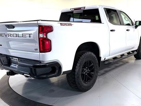 Used 2019 Chevrolet Silverado 1500 LT Trail Boss AWD/4WD image 4