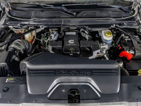 Used 2024 RAM 3500 Tradesman w/ Chrome Appearance Group image 47