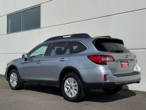 Used 2015 Subaru Outback 2.5i Premium AWD/4WD image 5