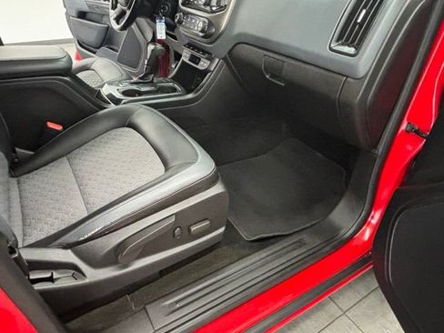 Used 2018 Chevrolet Colorado Z71 AWD/4WD image 33