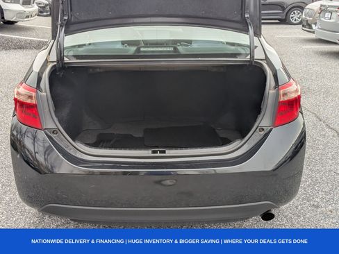 Used 2017 Toyota Corolla L image 6