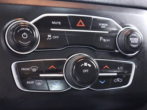 Used 2020 Dodge Charger SXT w/ Leather Interior Group RWD image 22