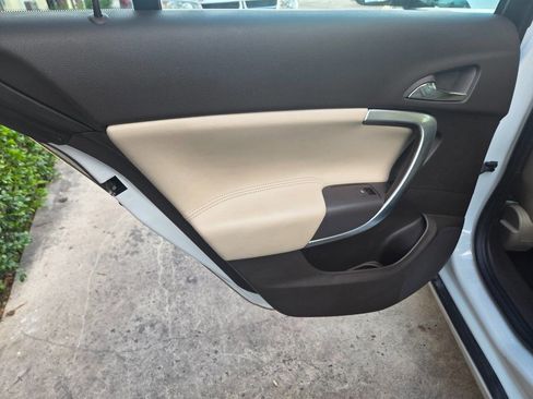 Used 2014 Buick Regal image 15