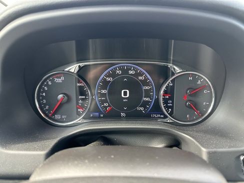 Used 2023 GMC Acadia SLT w/ Technology Package image 25