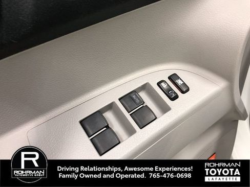Used 2010 Toyota Highlander Limited AWD/4WD image 13