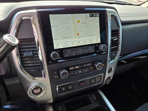 Certified 2022 Nissan Titan SV w/ SV Convenience Package RWD image 24