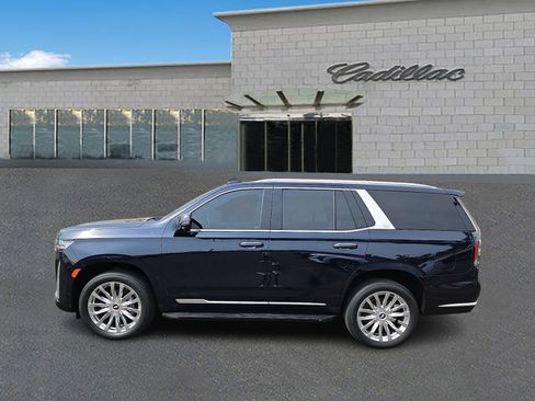 Used 2021 Cadillac Escalade Premium Luxury w/ Performance Package AWD/4WD image 7