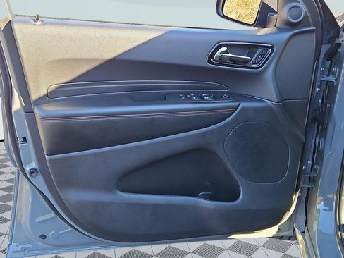 Used 2025 Dodge Durango GT image 10