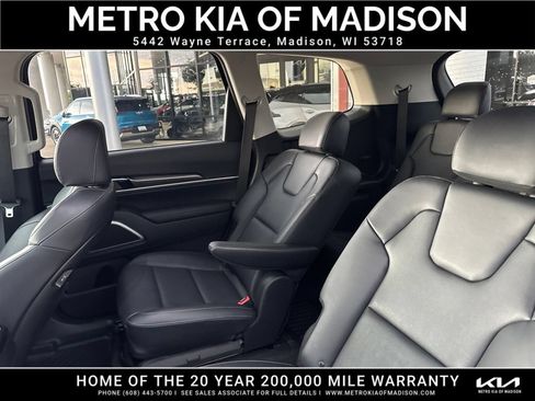 Used 2025 Kia Telluride S AWD/4WD image 31