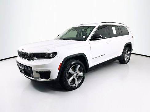 Used 2022 Jeep Grand Cherokee L Limited image 3