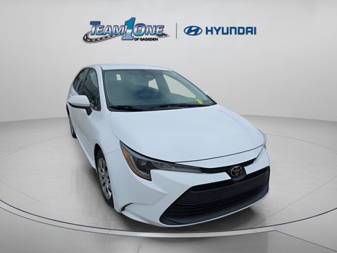 Used 2023 Toyota Corolla LE FWD image 6