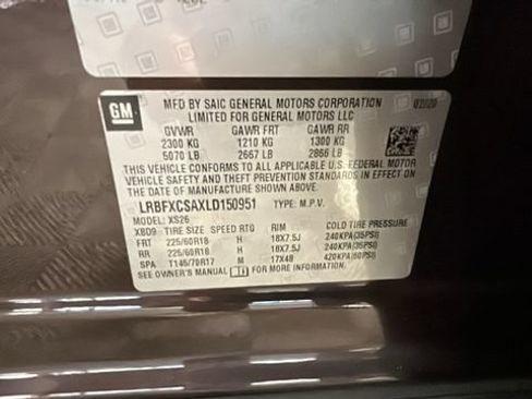 Used 2020 Buick Envision Essence FWD image 10