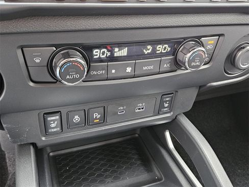 New 2026 Nissan Frontier SV image 21