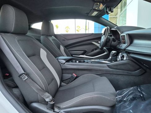 Used 2020 Chevrolet Camaro LT RWD image 27
