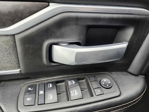 Used 2022 RAM 3500 Big Horn w/ Level A Equipment Group image 41