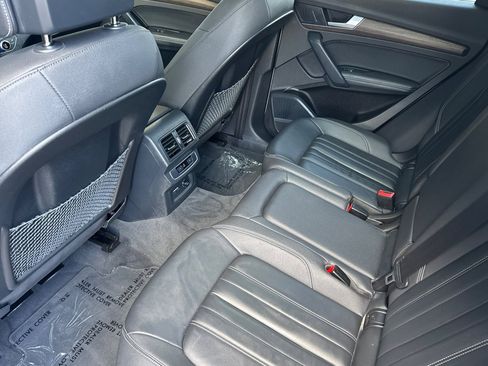 Used 2023 Audi Q5 2.0T Premium Plus w/ Premium Plus Package image 11