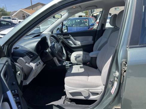 Used 2014 Subaru Forester 2.5i AWD/4WD image 11