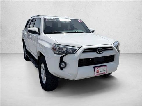 Certified 2020 Toyota 4Runner SR5 AWD/4WD image 3