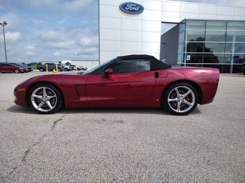Used 2006 Chevrolet Corvette Convertible w/ Preferred Equipment Group RWD image 4