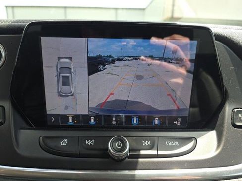 Used 2019 Chevrolet Blazer LT w/ Sound & Technology Package AWD/4WD image 21