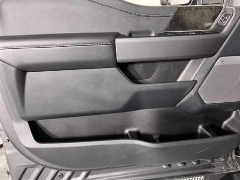 Used 2025 Ford F450 Lariat w/ FX4 Off-Road Package image 27